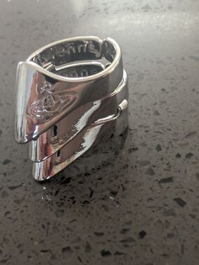The Unbranded brand - Vivienne Westwood Silver Sculpted Men's Ring